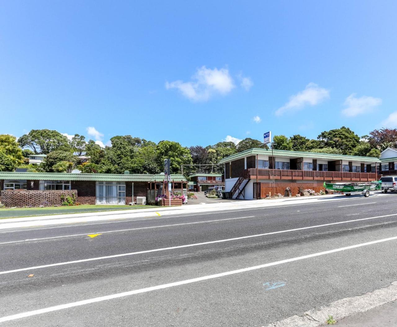 Flamingo Motel New Plymouth Exterior photo